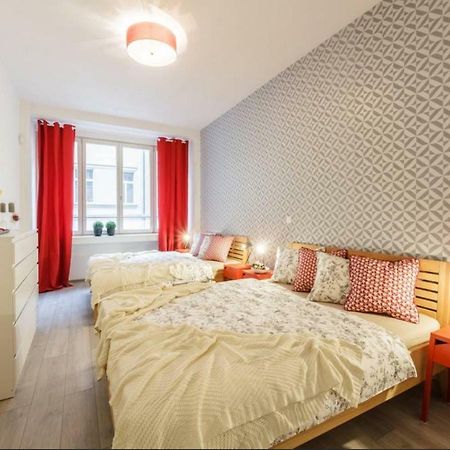Central Prague Crown Apartments Zewnętrze zdjęcie