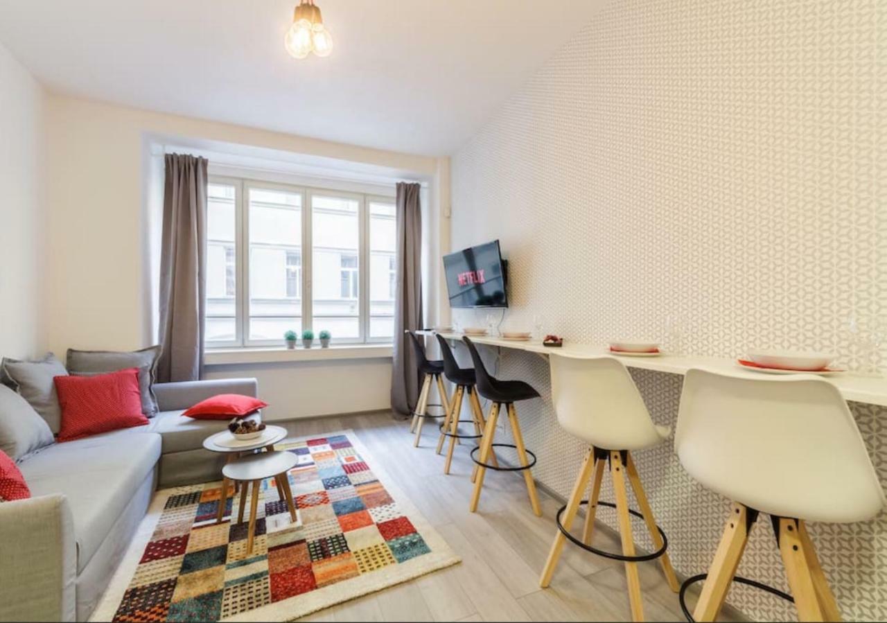 Central Prague Crown Apartments Zewnętrze zdjęcie