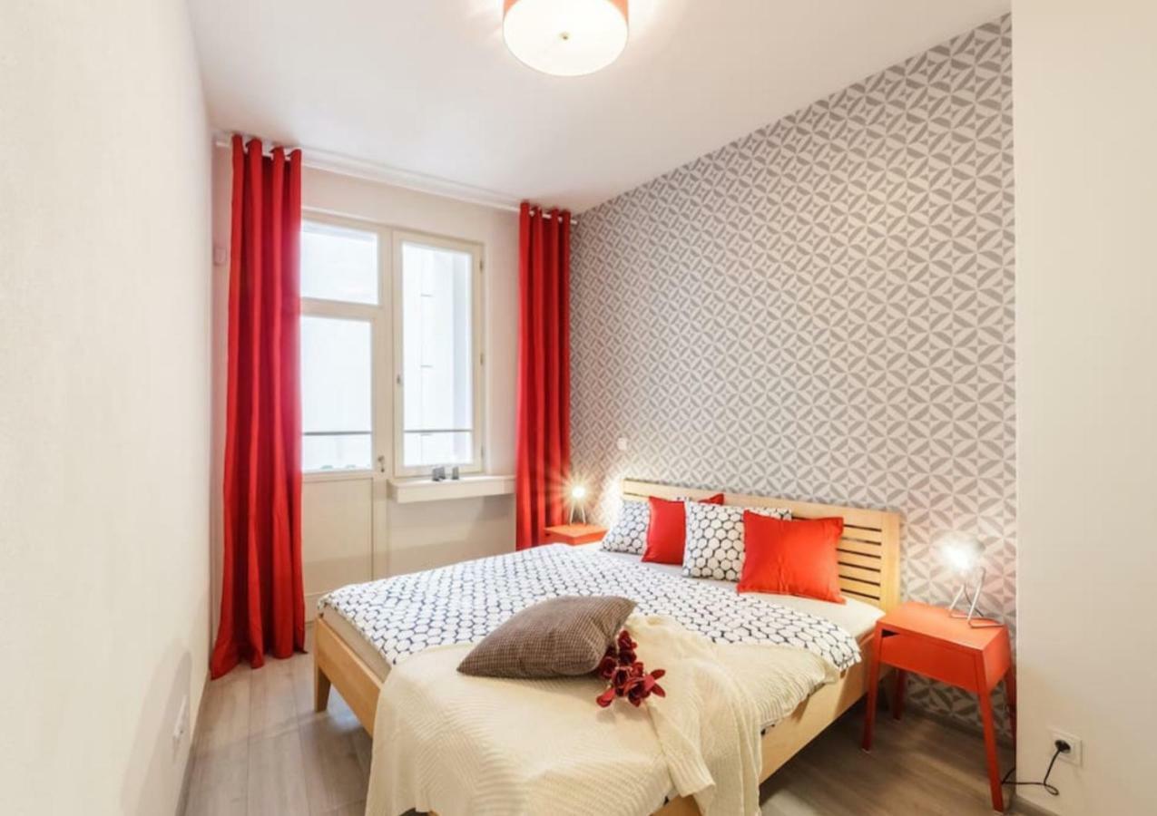 Central Prague Crown Apartments Zewnętrze zdjęcie