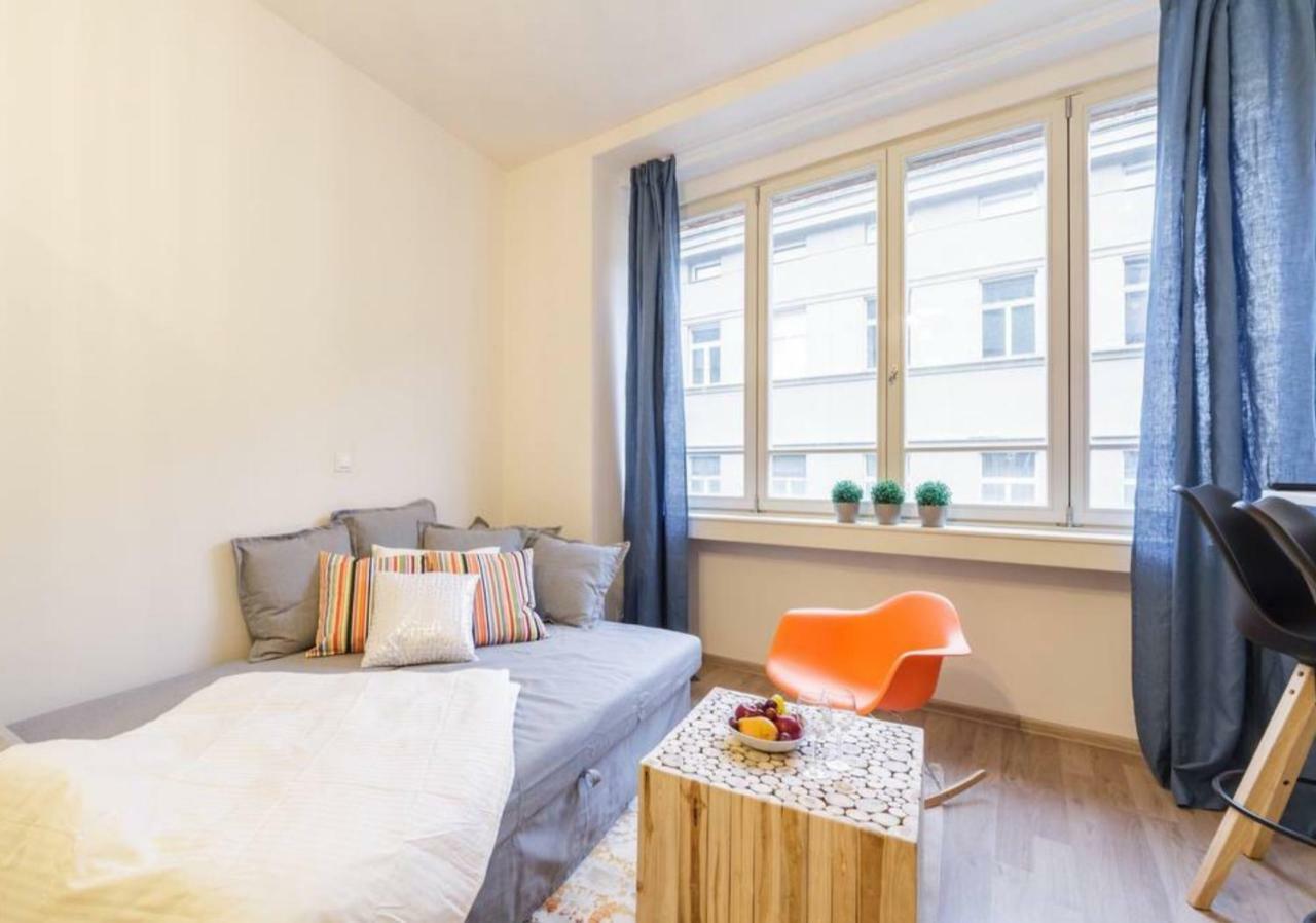 Central Prague Crown Apartments Zewnętrze zdjęcie
