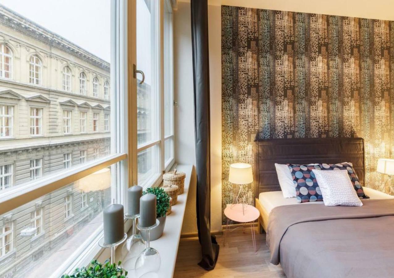 Central Prague Crown Apartments Zewnętrze zdjęcie